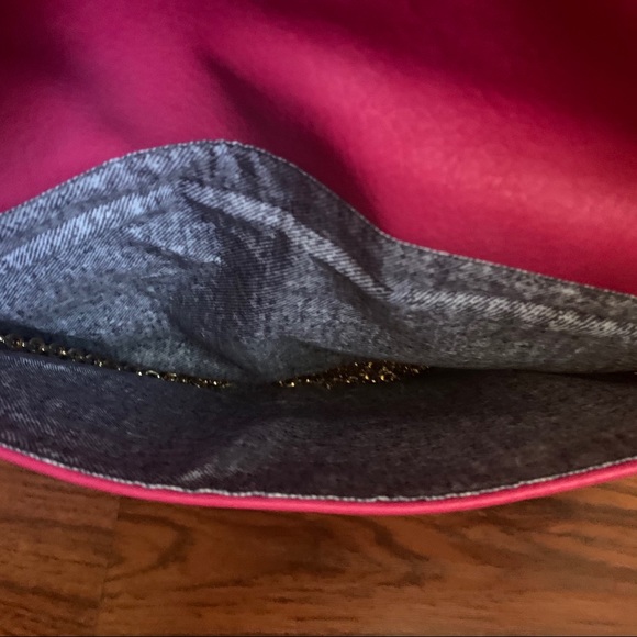 Pink clutch. - Picture 4 of 6